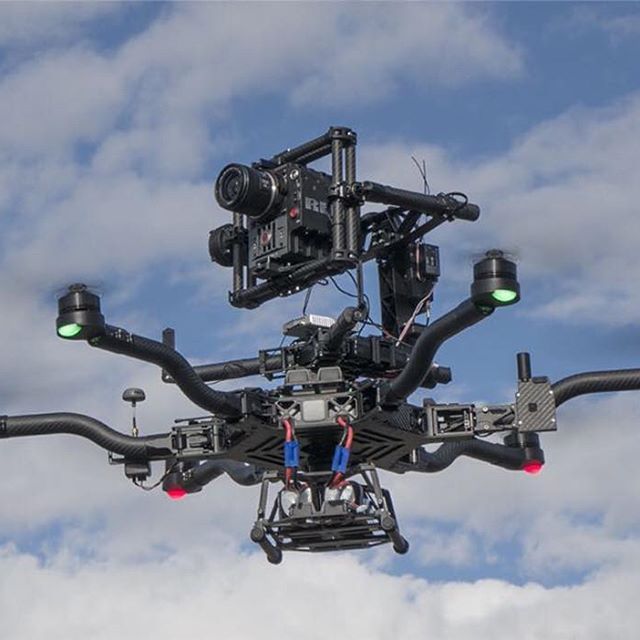 Amazing aerial setup by Quadrocopter Australia Looking to the sky with the @redd...