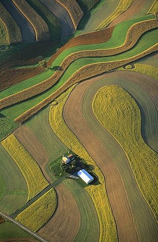Aerial photo of Amish Farm, Lancaster County, Pennsylvania