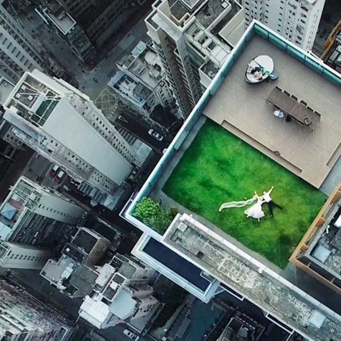 wedding-photo-hongkong-rooftop | This Guy’s Drone Accidentally Took The Most Romantic Wedding Photo Ever #Dronesandimagephotography