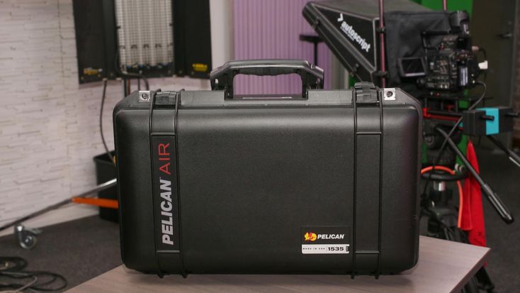 Pelican Air cases lighten your load for shooting, schlepping and shipping (pictures)