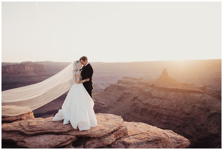 Alexis and Zach, Dead Horse Point Bridals