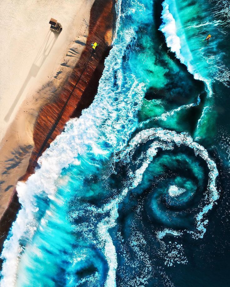 People Drone Photography : California Beaches From Above: Drone Photography by Emily Kaszton - DronesRate.com | Your N°1 Source for Drone Industry News & Inspiration