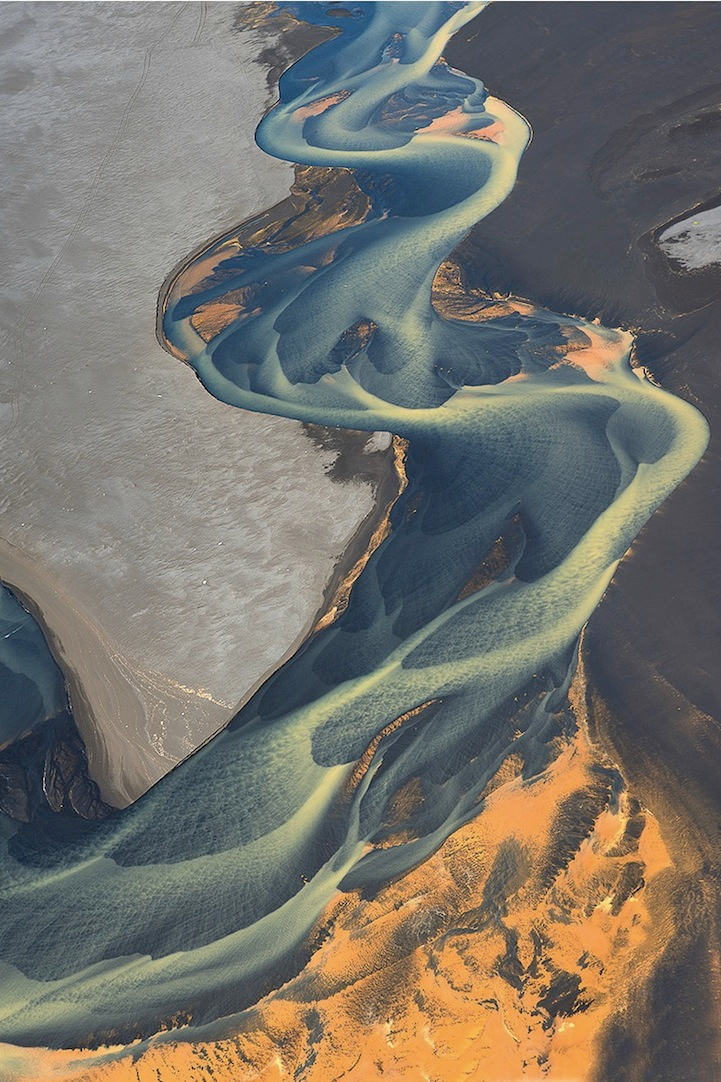 More Spectacular Aerial Shots of Iceland's Volcanic Rivers
